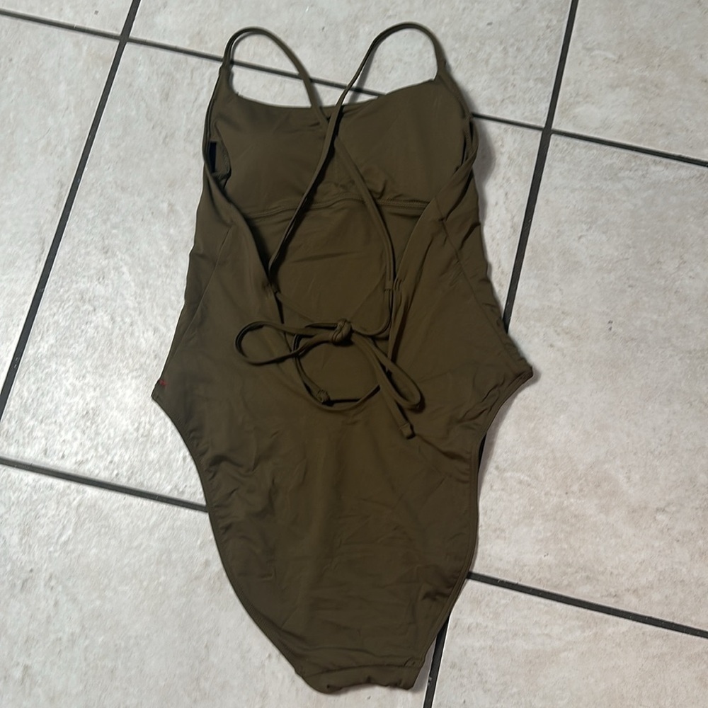 Everlane The String One-Piece - Picture 5 of 9